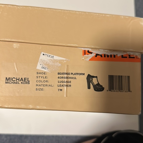 Michael Kors Beatrice Platform Leather in Luggage color Size 7- NIB - Picture 9 of 9